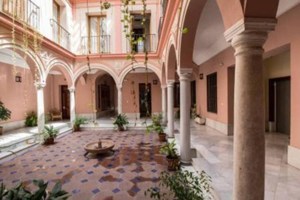 Goyeneta Palace By Valcambre Seville Exterior photo